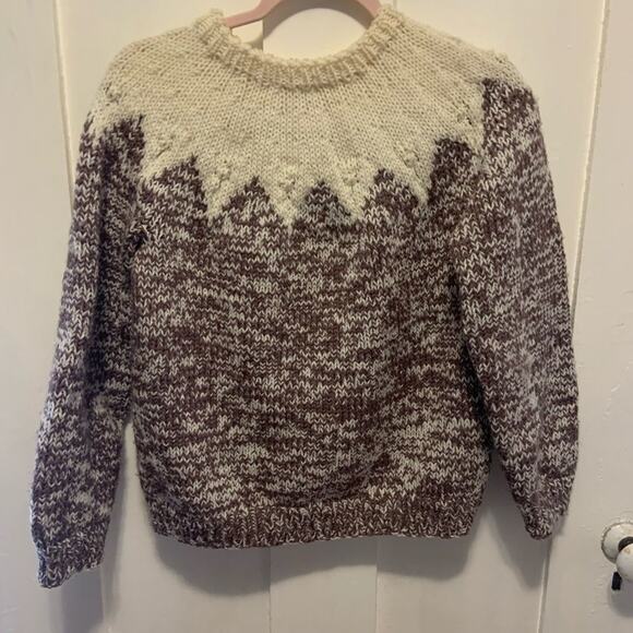 Beautiful handmade knitted ski sweater! Gorgeous detail and nice and cozy! Sz S - Picture 5 of 6